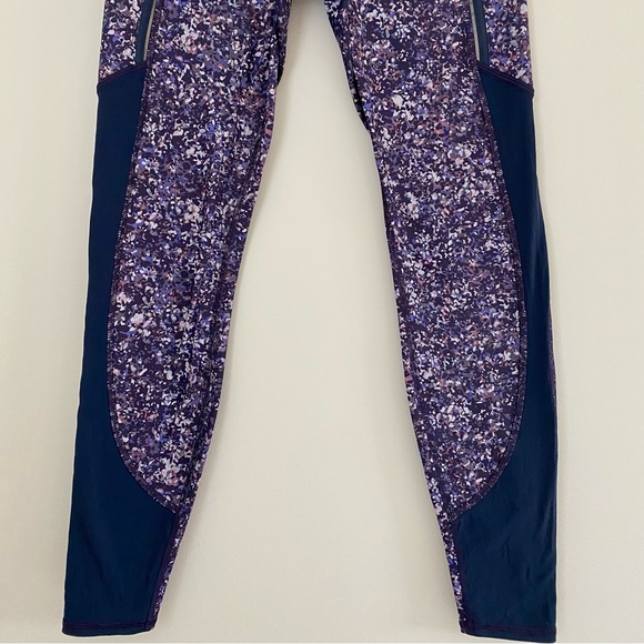 Athleta Rainier Printed Mesh Tight
Leggings Small Sandstone Navy Blue Purple S - Picture 8 of 15